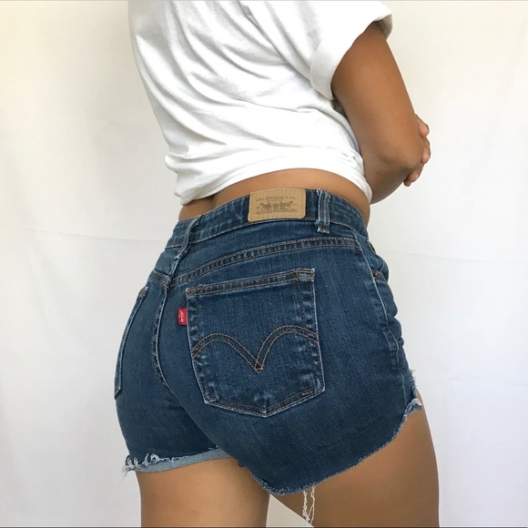 Levi's Pants - • Levi’s Distressed Denim Shorts •